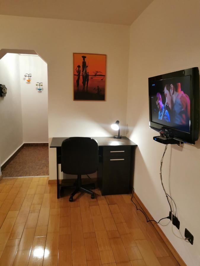 Comfy & Pleasant Apartment 10 Min Walk To Downtown Temesvár Kültér fotó
